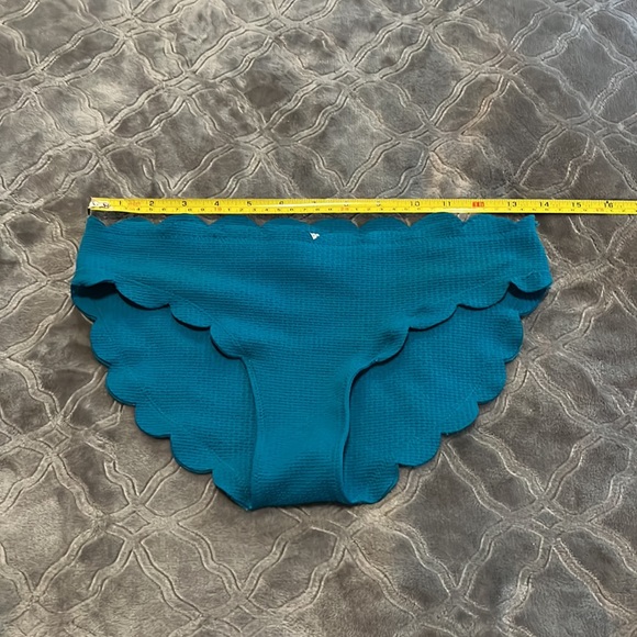 Old Navy bikini bottom - Picture 3 of 6